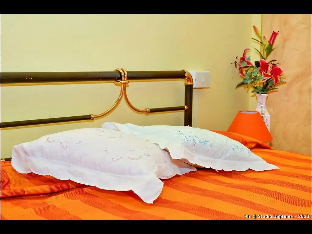 וילפרנקה אין לוניג'אנה Casa Vacanze Nonna Nella 0*, וילפרנקה אין לוניג'אנה איטליה